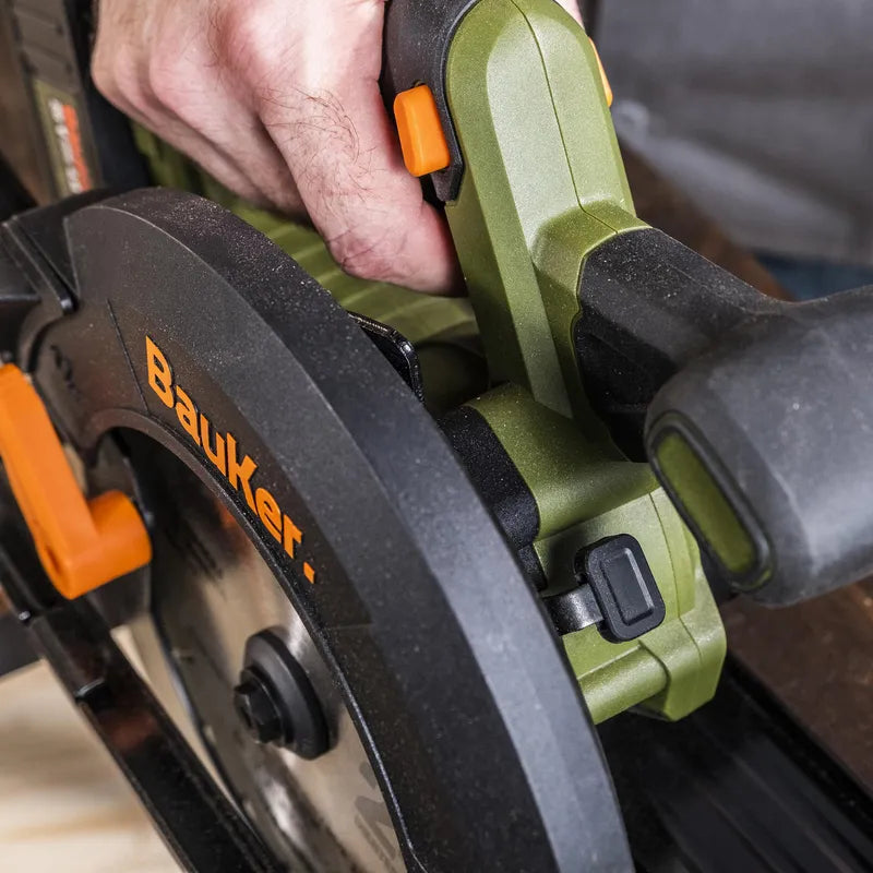 BAUKER Sierra Circular Inalalámbrico 20V Sin Batería + Caja